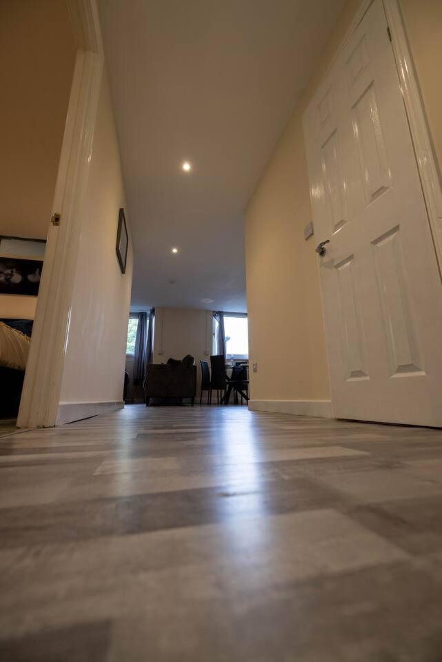 3 Bedroomflat-Free Parking-Wifi-Parking-8People London Exterior photo